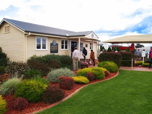 Programlehetőségek, SkyLodge Temora in Temora