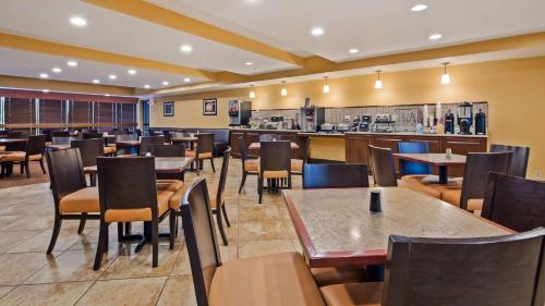 ห้องอาหาร, Best Western Executive Inn Kenosha/Pleasant Prairie in เคโนชา (WI)