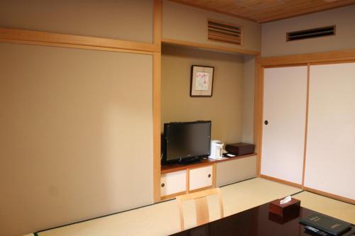 Holiday You Shikinosato Holiday You Shikinosato is perfectly located for both business and leisure guests in Nagano. The property features a wide range of facilities to make your stay a pleasant experience. Service-minded st