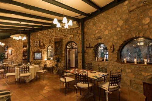 CALERILLA Hotel - image 7