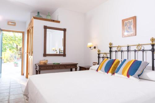 CALERILLA Hotel - image 13