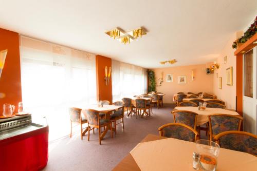 Їжа та напої, Hotel Roemerstein in Майнц