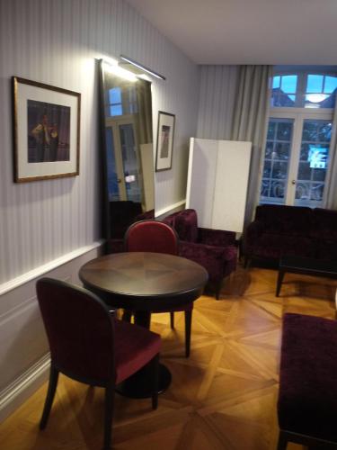 Logis Hotel Ettenheim - 편의 시설/서비스