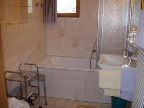 One-Bedroom Apartment with South-Facing Balcony image 5