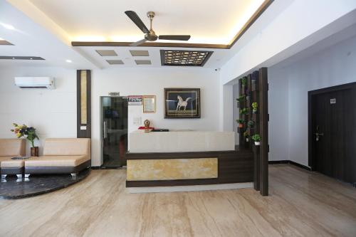 OYO 9368 Hotel Pratap