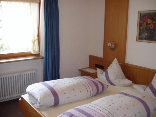 One-Bedroom Apartment with South-Facing Balcony image 3