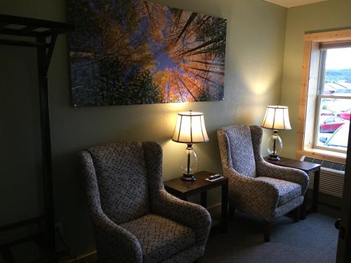 Roam Inn - image 12