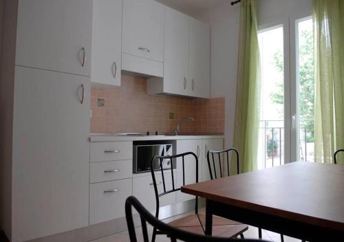 Residence Meeting - image 7