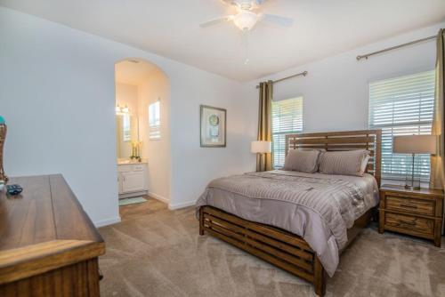 Villa on Oaktree 46145E - image 8