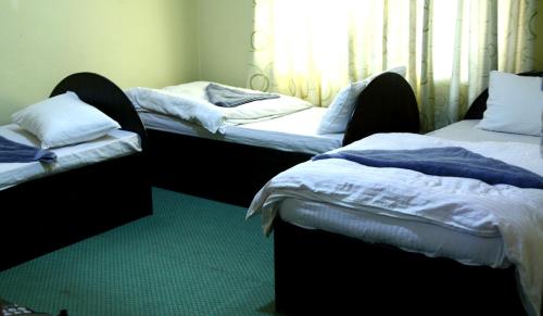 Triple Room with Private Bathroom