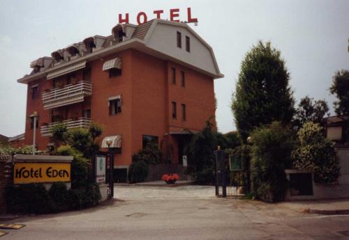 Hotel Eden