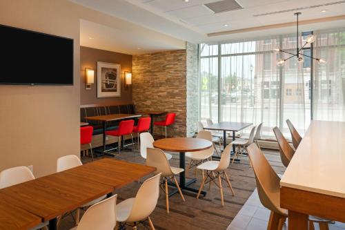 Hyatt Place Bloomington Indiana - 레스토랑