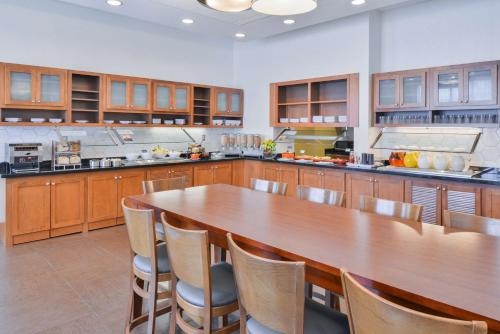 Étterem, Hyatt Place Herndon Dulles East in Herndon (Virginia)
