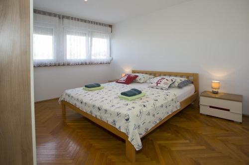 Apartments with WiFi Split - 13794, Split (photo 9)