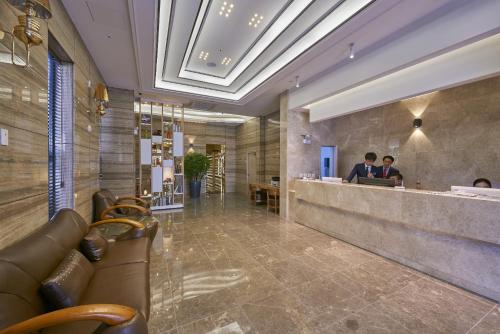 Lobby, Dubai Hotel (Korea Quality) in Seo-gu