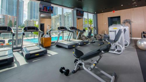 Three-Bedroom Beachwalk Resort Apartment - image 8