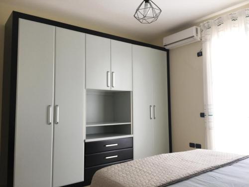 Stunning Sea View Apartment - image 5