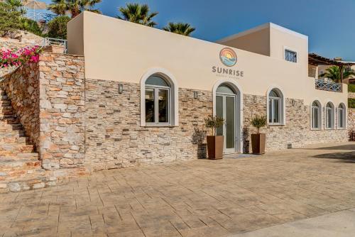 Sunrise Beach Suites - main image