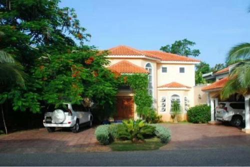 Villa M-6 Metro Country Club in Juan Dolio