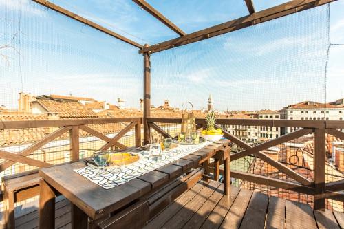 Grand Canal Design Apartment