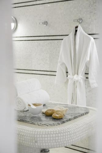 The Beaumont Hotel - main image