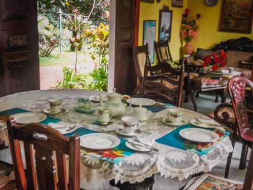 Shammie Guest House - image 2