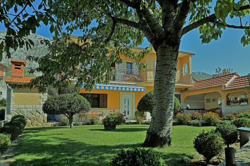  Apartman Beovic, Pension in Gata