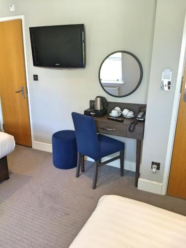 Garden Court Hotel - image 13