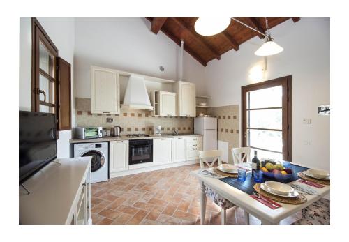 virtuve, Il Borgo di Tresana Combo in Tresana