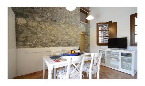 Iekārtas, Il Borgo di Tresana Combo in Tresana