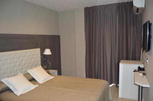 1 double bed