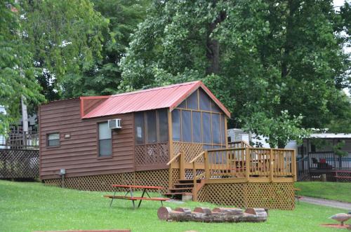 Ft. Wilderness RV Park and Campground - image 2