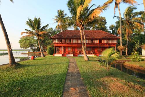 Coconut Lagoon - CGH Earth