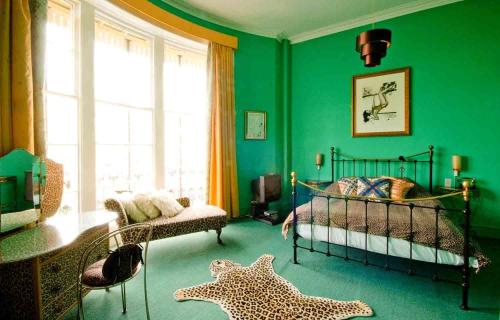 Superior Double Room - Bettie's Boudoir