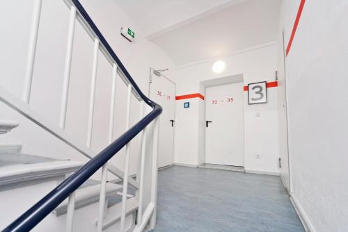 Old Town Hostel - image 3