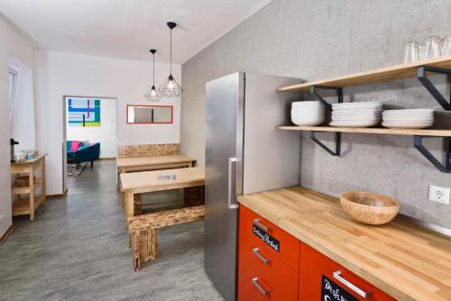 Kitchen, Old Town Hostel near Mauerpark