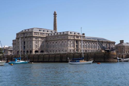 Mayflower Apartments Royal William Yard - image 8