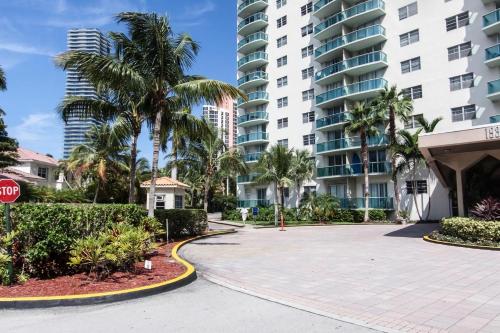 Ocean Reserve Piso 4 STR264 in Miami Beach, USA