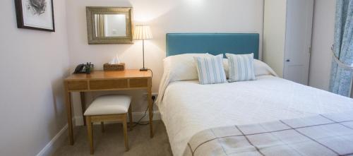 Bridgend Hotel - image 9