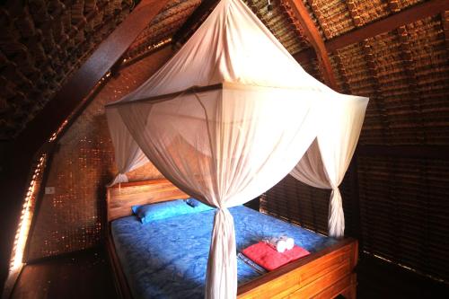 Standard Double Room image 10