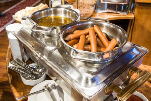 Admiral Botel - image 3