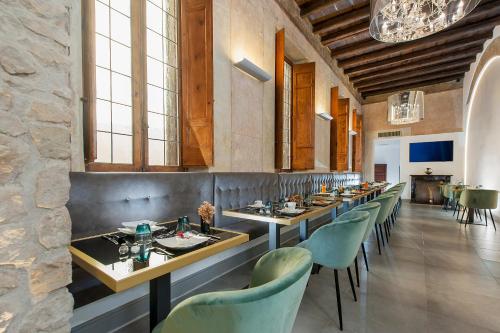 Food and beverages, Argentina Residenza Style Hotel in Pantheon