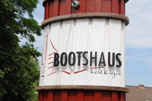 Bootshaus in Bedekaspel, Deutschland