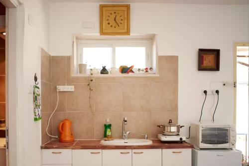 이리츠 아파트먼트 (Irit's Apartment) in 네베 일란