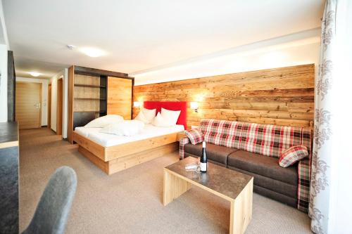Large Double Room in alpine style