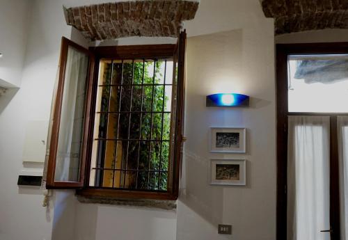 Studio Apartment Vicolo Lavandai, Milán (fotografie 9)