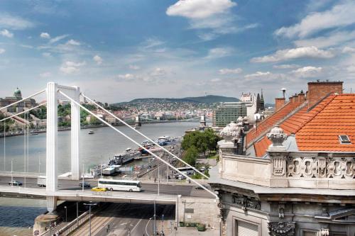 Riverside flat with King Castle view - image 12