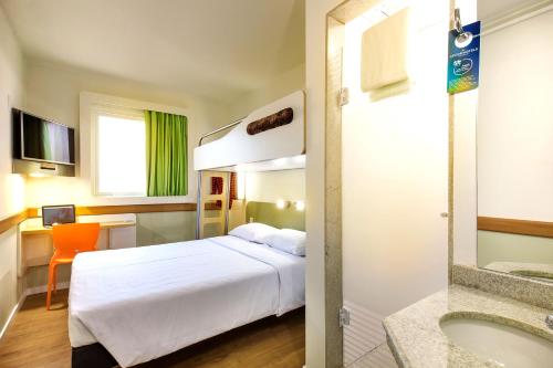 イビス バジェット サン ノゼ ド リオ プレトModern apartments with 1 double Sweet bed