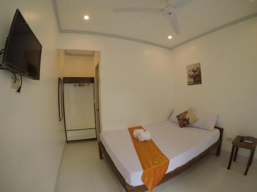Neela Tourist Lodge – El Nido, WI