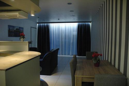  Studio De Zunneblomme, Ferienwohnung in Middelkerke